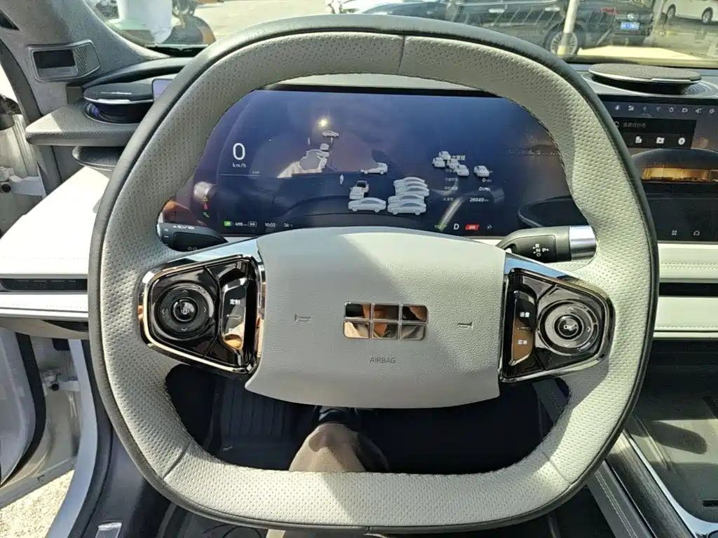 Geely Galaxy E8 2025 — фото 11