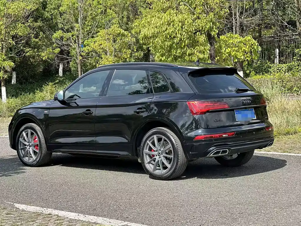 Audi Q5L 2022 — фото 4