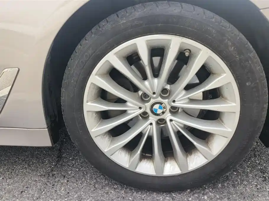 BMW 5 Series 2020
