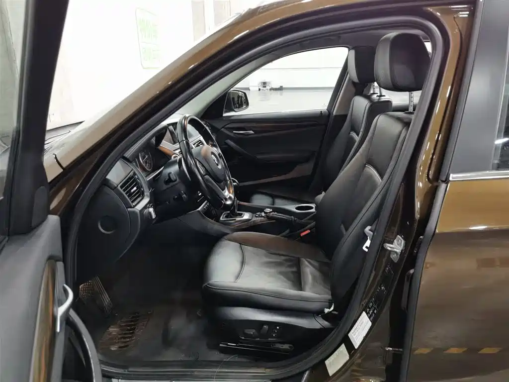 BMW X1 2015 — фото 10