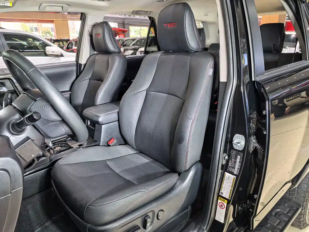 Toyota Prado 2019 — фото 10