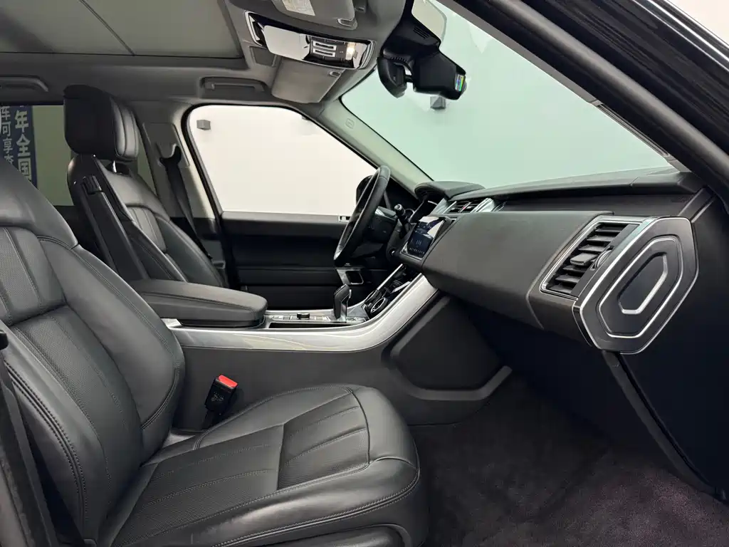 Land Rover Range Rover Sport New Energy 2021 — фото 8