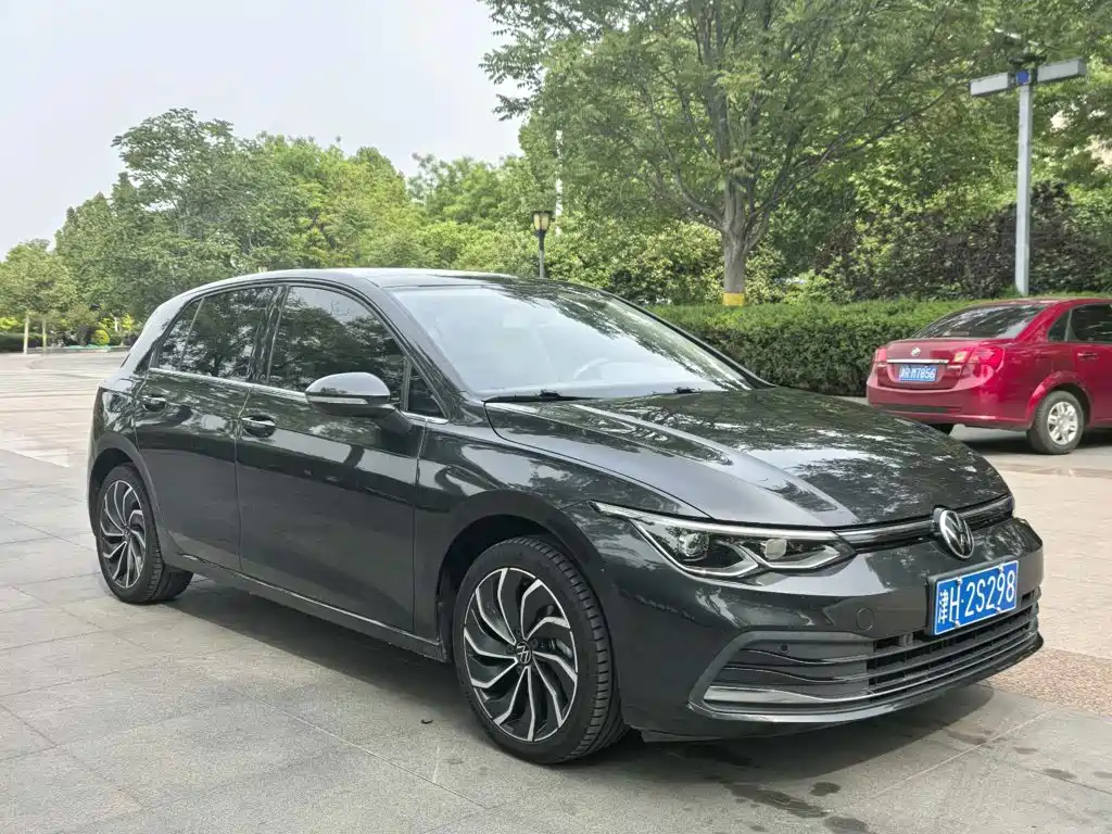 Volkswagen Golf 2023
