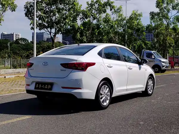 Hyundai Verna 2017