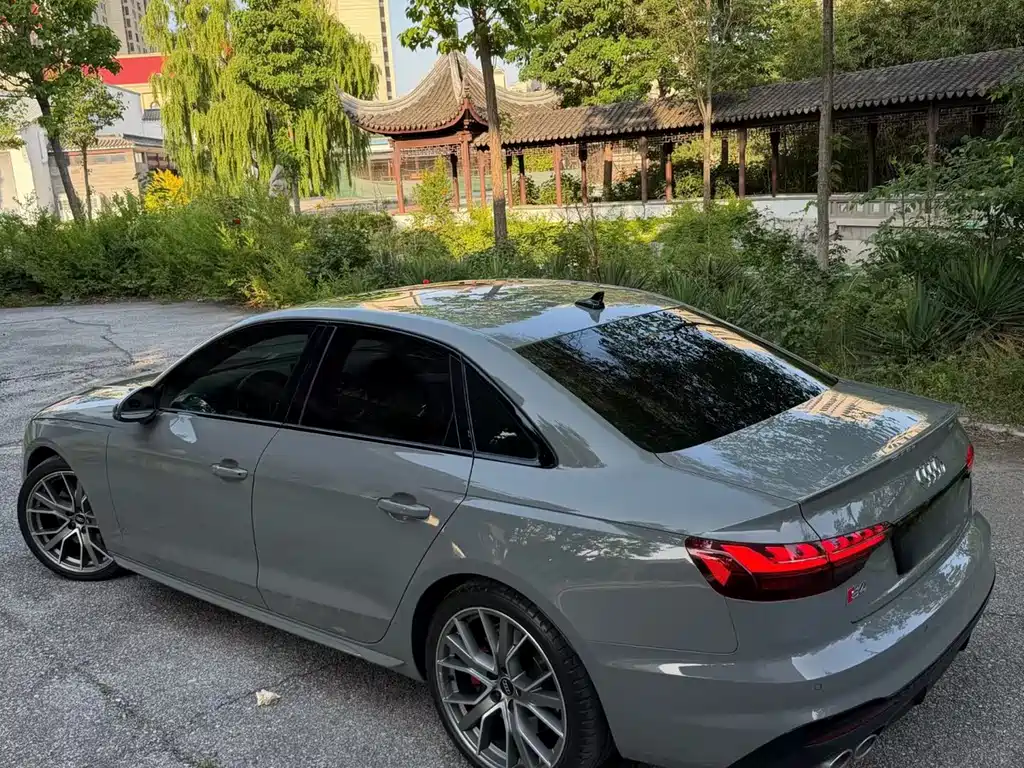 Audi S4 2023