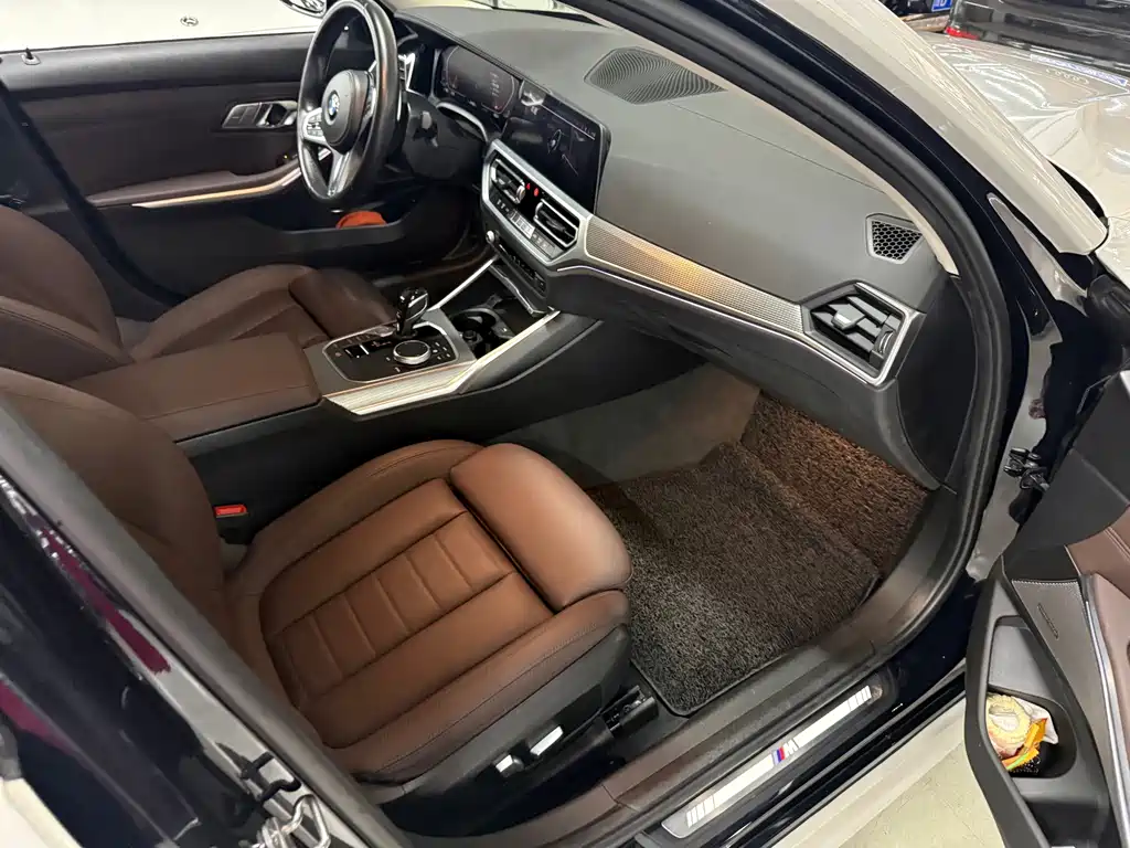BMW 3 Series 2020 — фото 12