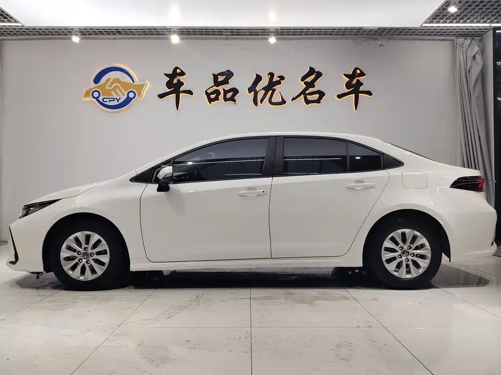 Toyota Corolla 2021 — фото 4
