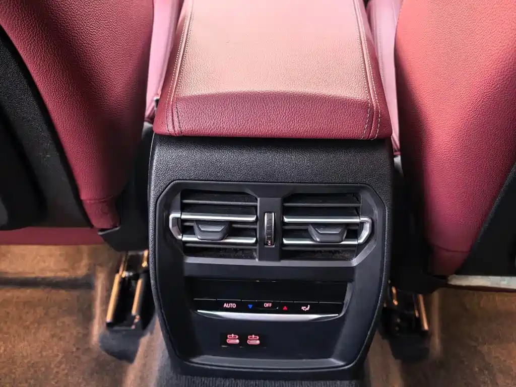 BMW 3 Series 2022 — фото 12