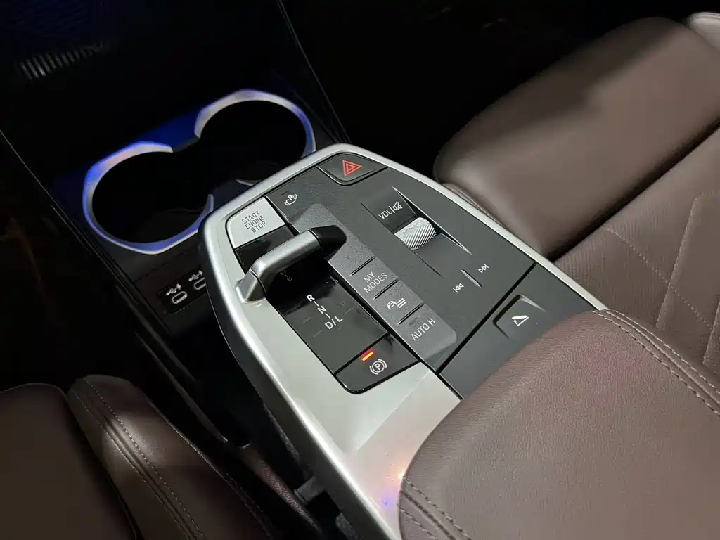 BMW X2 2025 — фото 13