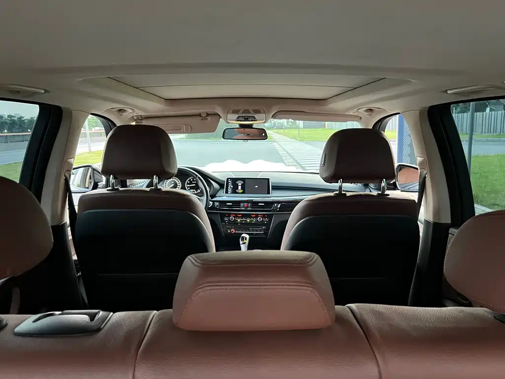 BMW X5 2017 — фото 12