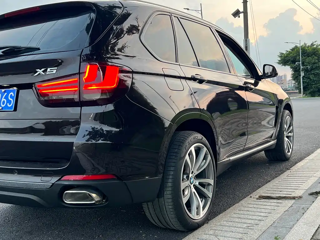 BMW X5 2017 — фото 16