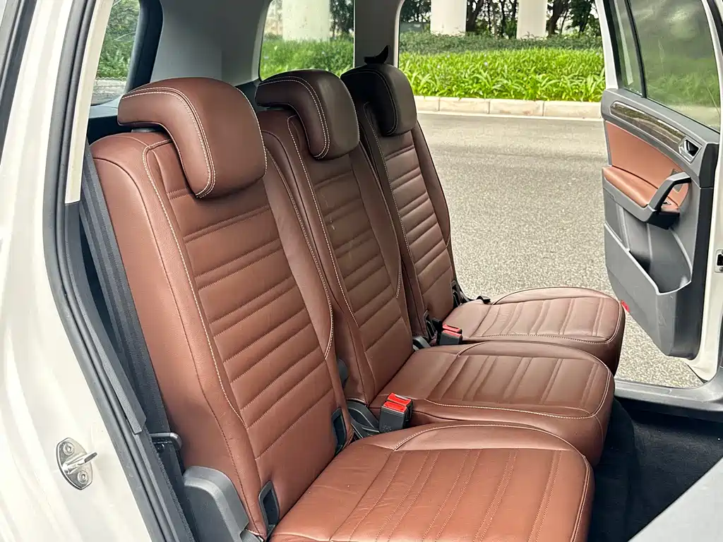 Volkswagen Touran 2016 — фото 13