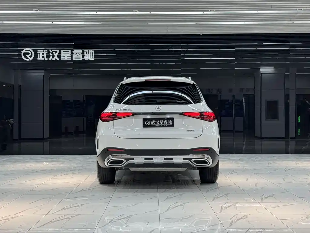 Mercedes-Benz GLC 2023