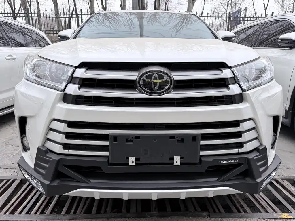 Toyota Highlander 2019 — фото 2