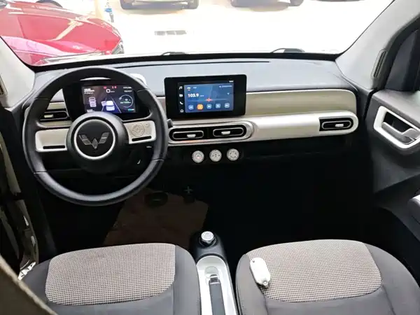 Wuling Hongguang MINIEV 2024