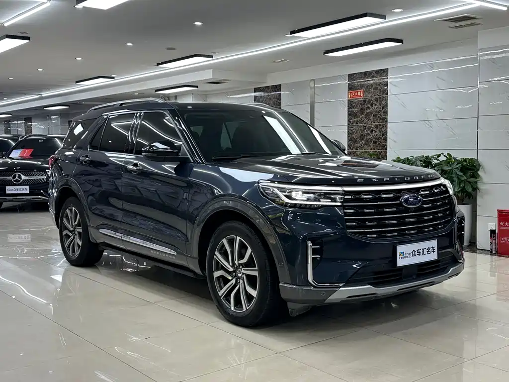 Ford Explorer 2023 — фото 3