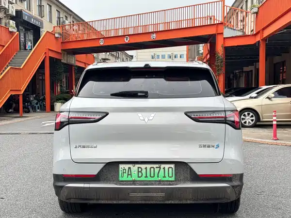 Wuling Starlight S 2024