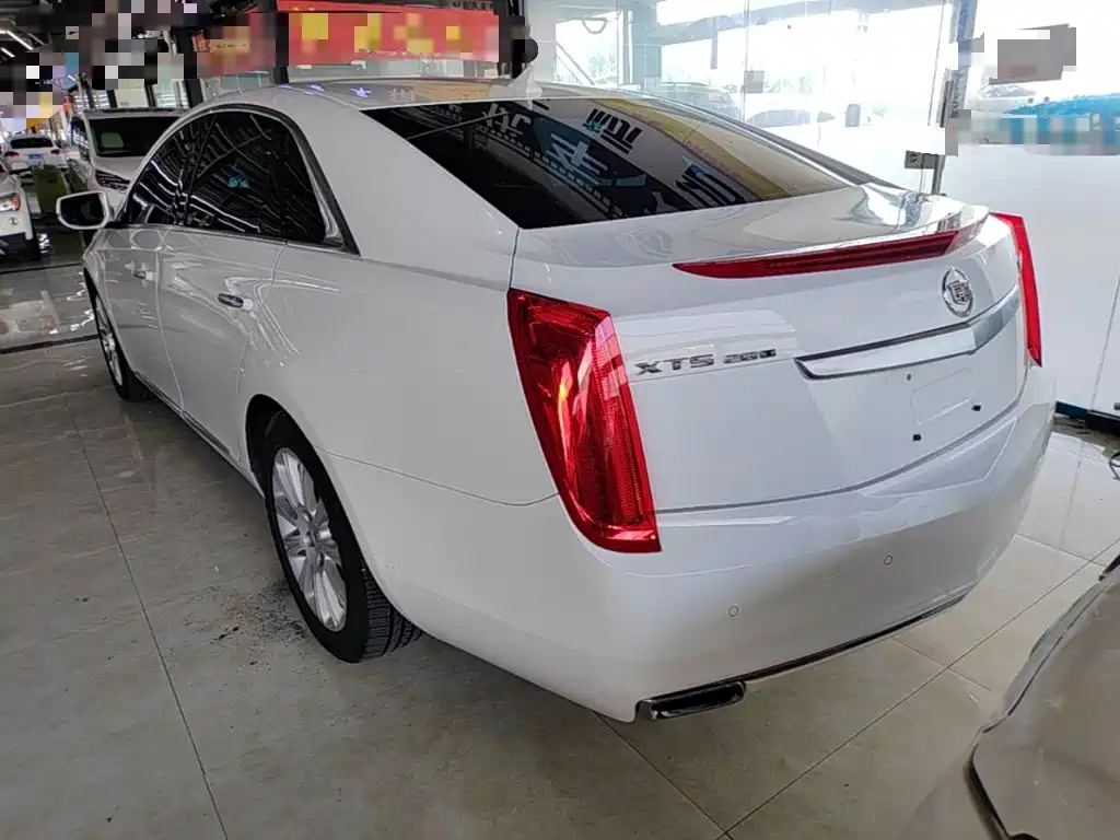 Cadillac XTS 2016 — фото 5