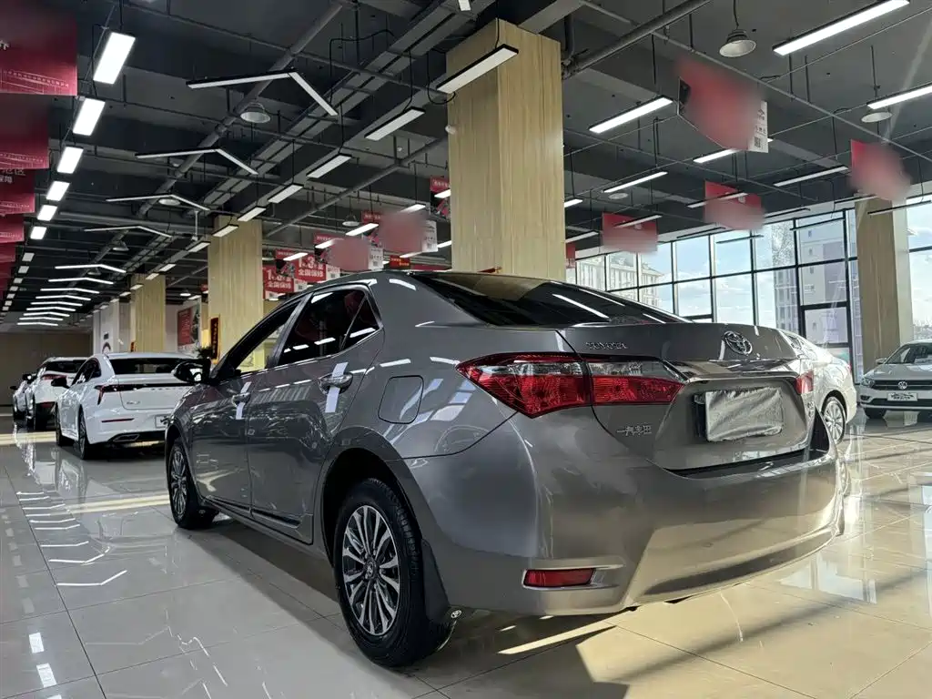 Toyota Corolla 2019 — фото 12