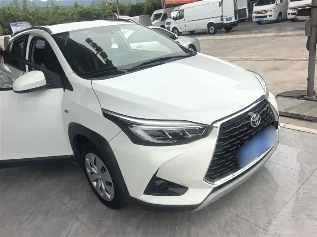 Toyota Yaris L 2020 — фото 4