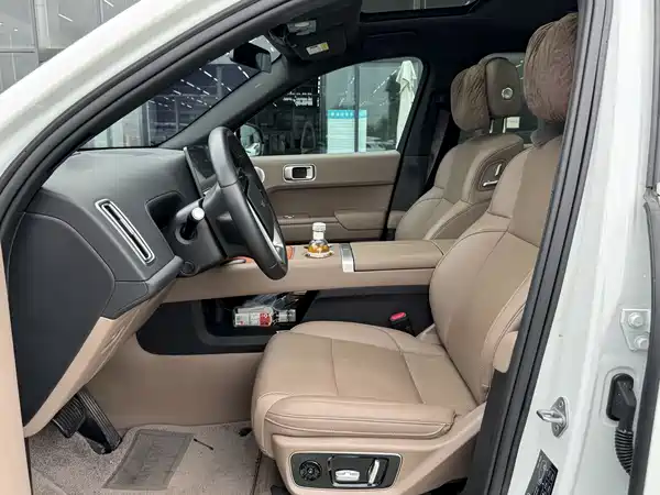 Li Auto L7 2025