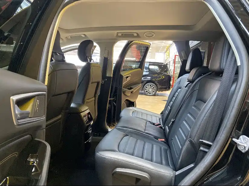 Ford Edge 2019 — фото 14