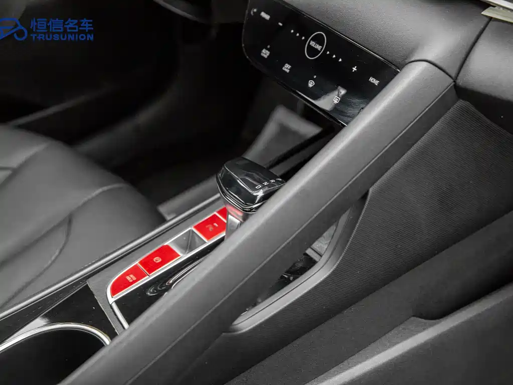 Hyundai Elantra 2021 — фото 18