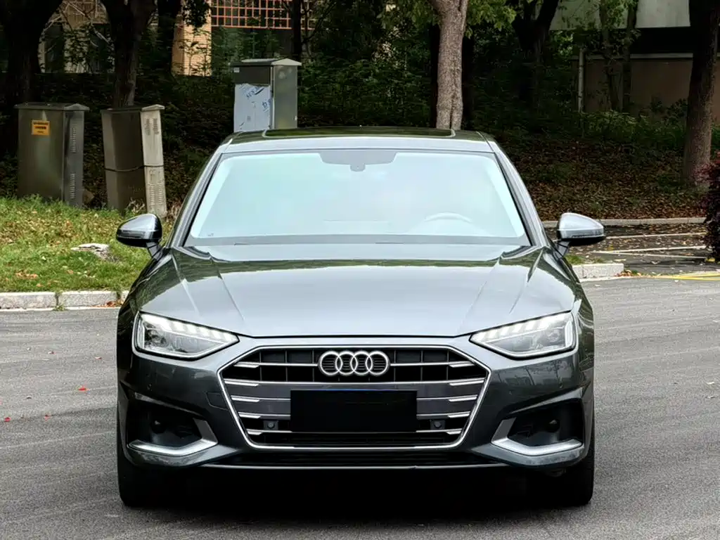 Audi A4L 2022 — фото 22