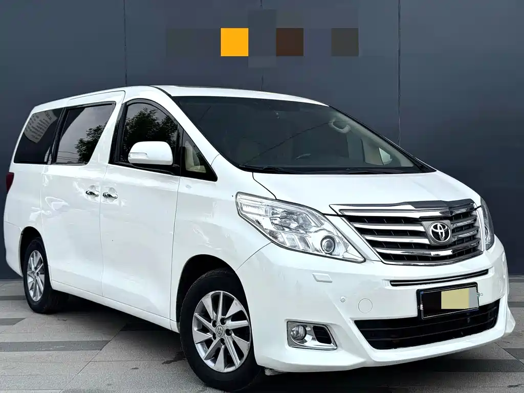 Toyota Alphard 2013