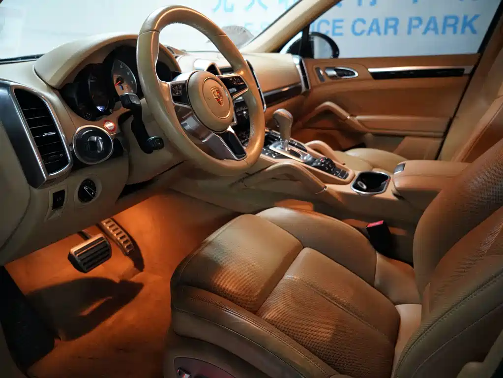 Porsche Cayenne 2015