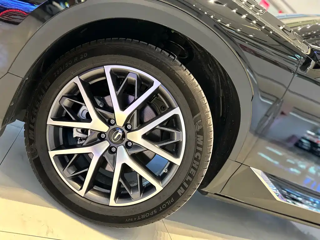 GAC Motor Trumpchi GS8 2025 — фото 4