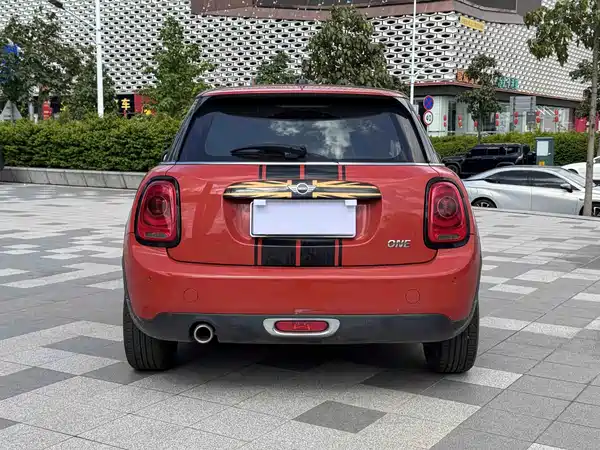 MINI MINI 2019
