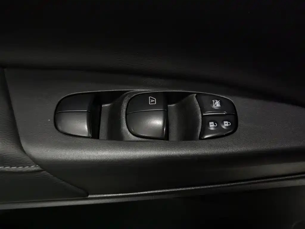 Nissan Sylphy 2019 — фото 9