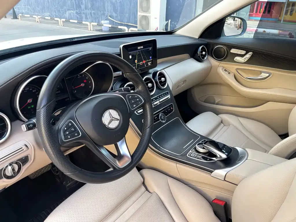 Mercedes-Benz C-Class 2017 — фото 12