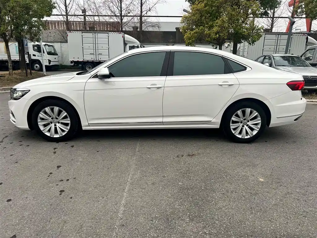 Volkswagen Passat 2019 — фото 3