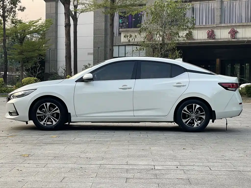 Nissan Sylphy 2020 — фото 13
