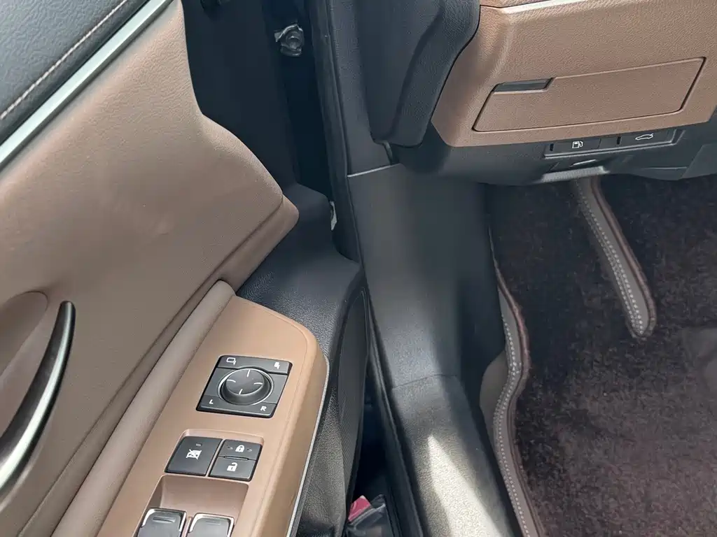 Lexus ES 2025 — фото 10
