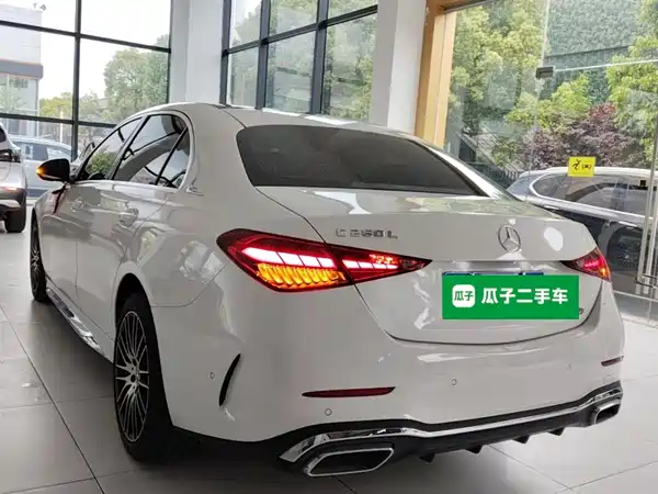 Mercedes-Benz C-Class 2024