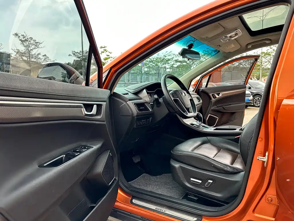 Geely Emgrand GS 2016 — фото 11
