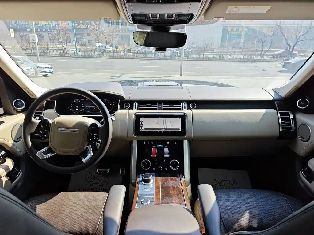 Land Rover Range Rover 2020 — фото 11