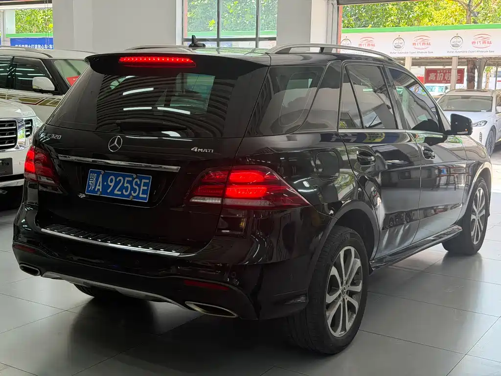 Mercedes-Benz GLE 2018 — фото 14