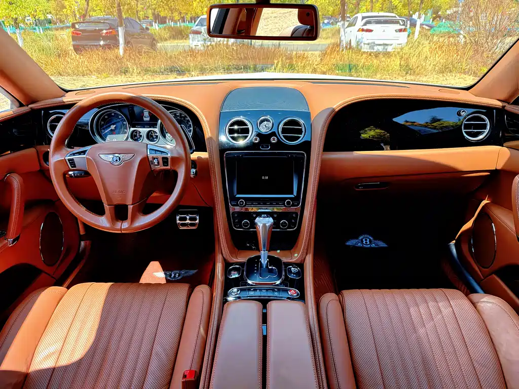 Bentley Flying Spur 2020 — фото 43