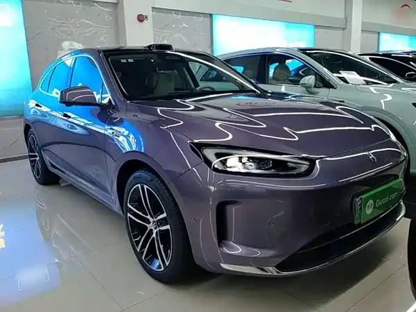 AITO M5 2025