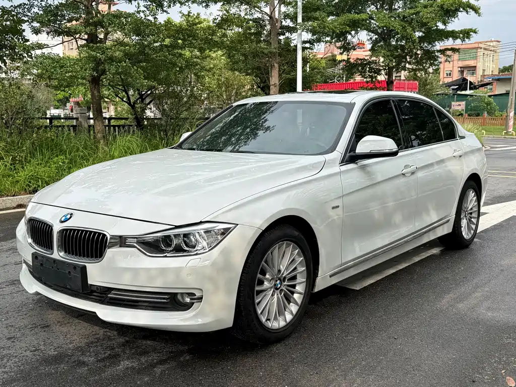 BMW 3 Series 2013 — фото 1