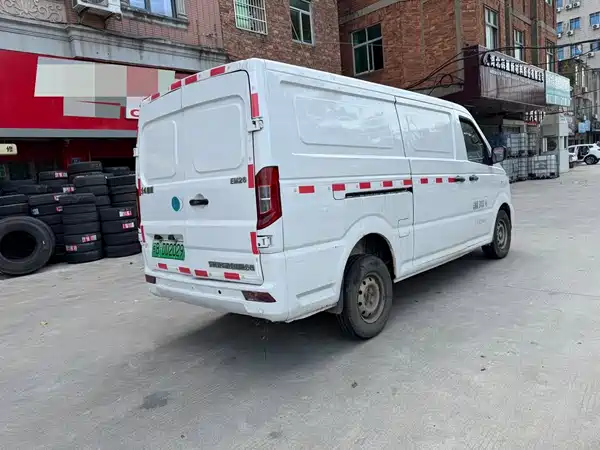 Dongfeng Yufeng EM26 2022