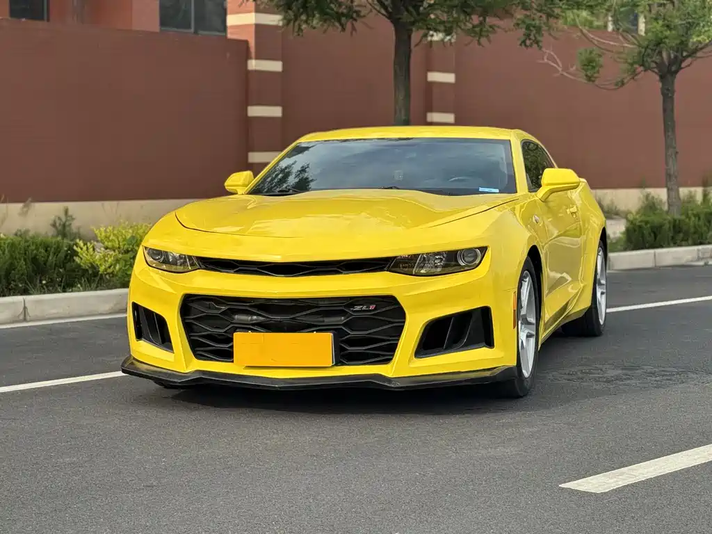 Chevrolet Camaro 2018 — фото 1