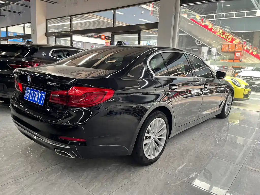 BMW 5 Series 2018