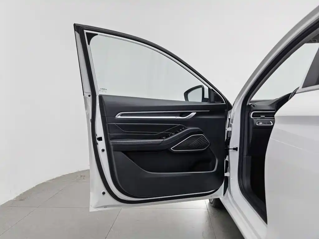 Geely Emgrand 2023 — фото 8