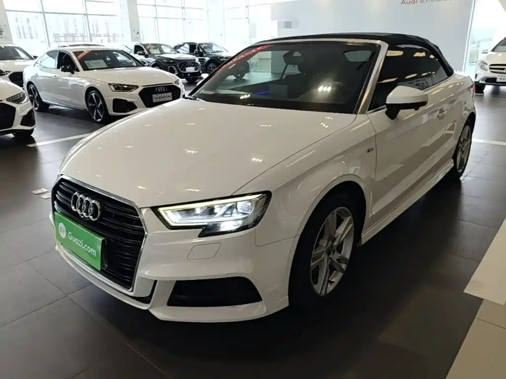 Audi A3 2018 — фото 2