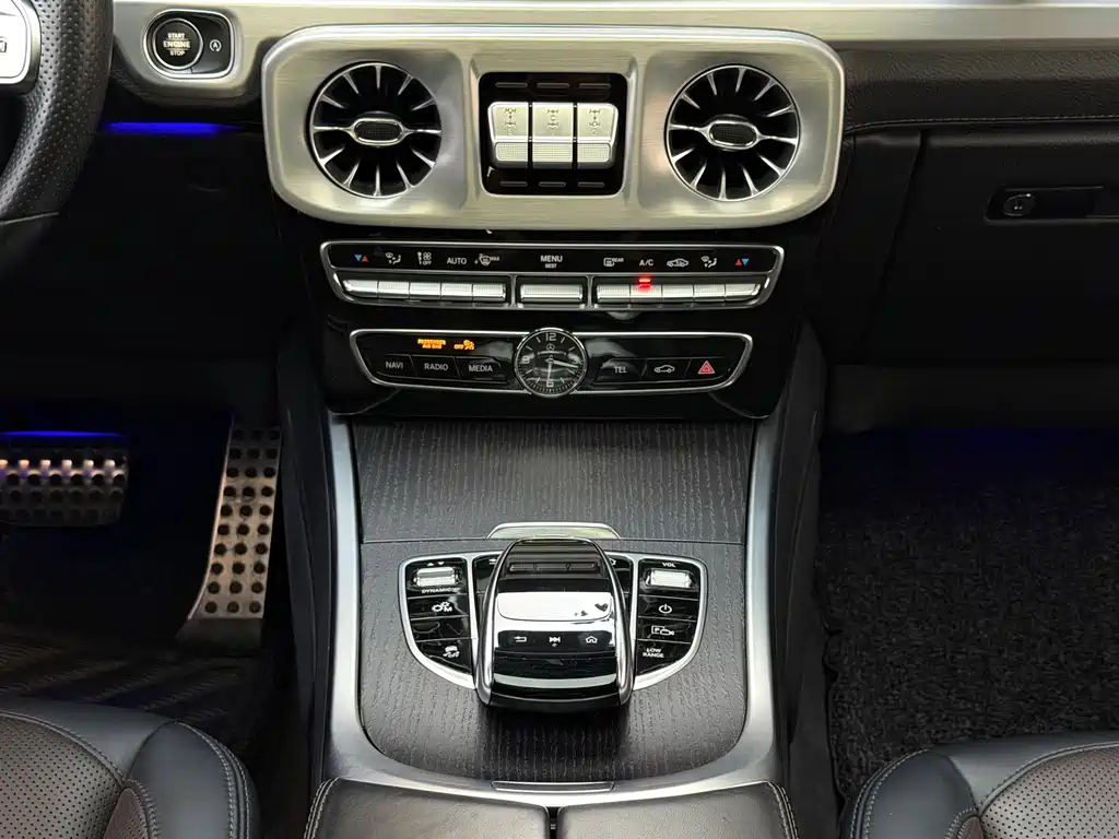 Mercedes-Benz G-Class 2020 — фото 16